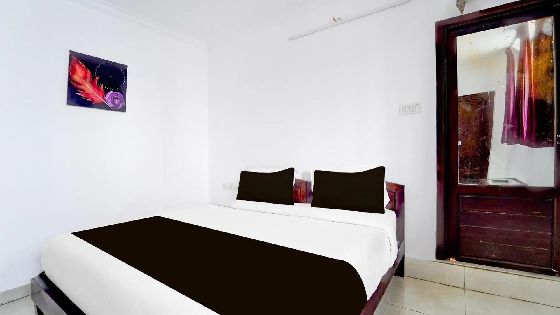 Collection O Infopark Kochi Formerly Malabar Plaza Residency Hotel